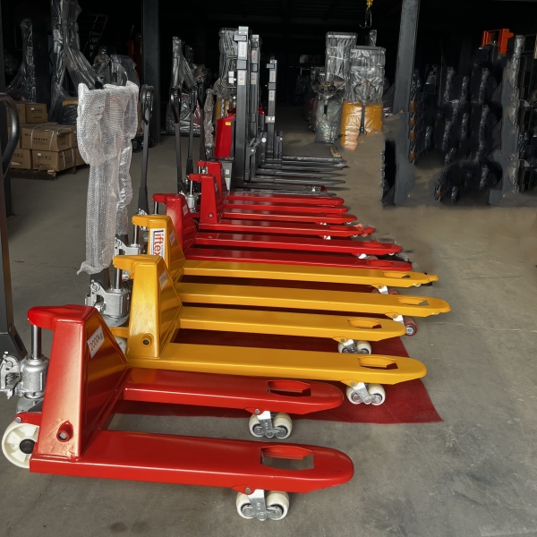 Standard Pallet Jacks (Trucks) Houston, TX Based - Material Handling Equipment Manufacturer & Wholesaler